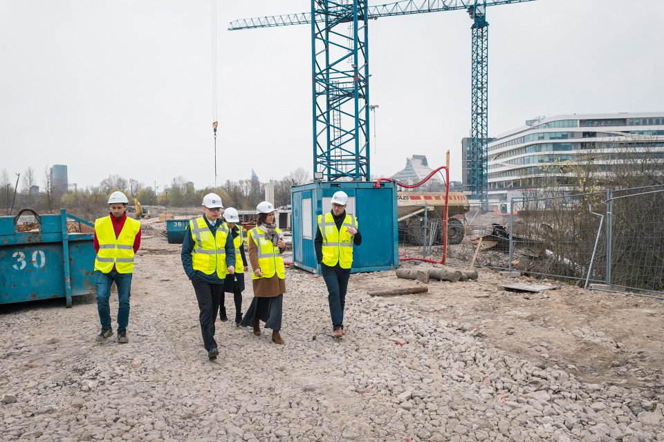 Eiropas Padomes Attīstības bankas pārstāves Jaelas Ditijelas (Yael Duthilleul) vizīte Latvijas Universitātes Akadēmiskajā centrā. null