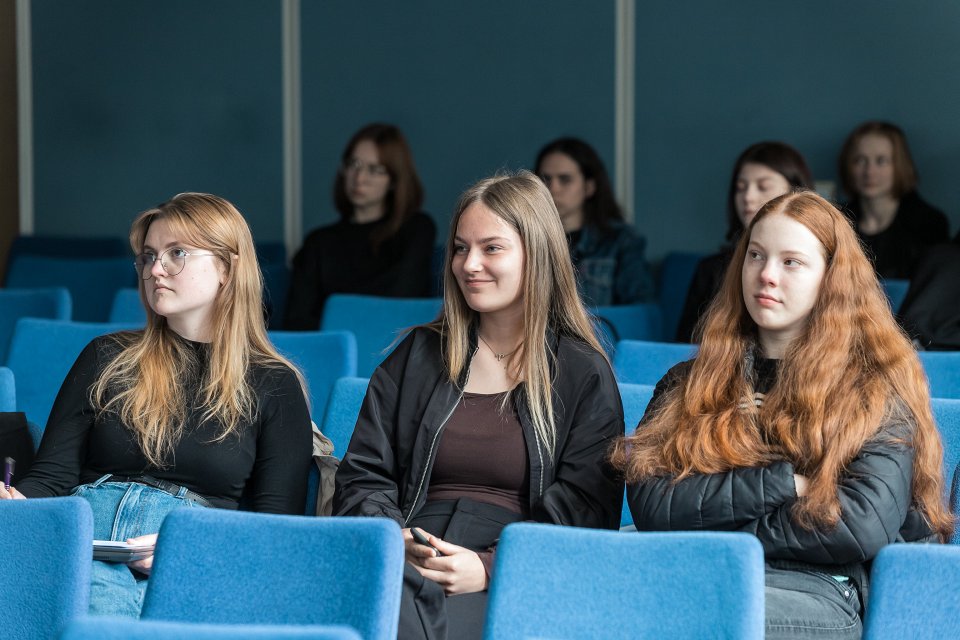 Latvijas Universitātes 81. starptautiskās zinātniskās konferences sekcija «Gatavi pārmaiņām? Kopīgo resursu ilgtspējīga pārvaldība». Monogrāfijas «Kopīgo resursu pārvaldība krīžu saplūšanas laikā» (zin. red. A. Zobena, R. Felcis) atklāšana.