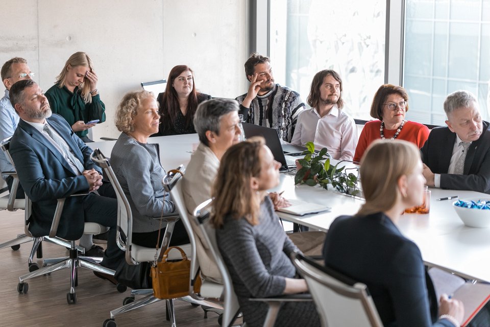 Eiropas Komisijas priekšsēdētājas izpildvietnieces jautājumos par digitālajam laikmetam gatavu Eiropu Margrētes Vestageres (Margrethe Vestager) vizīte Latvijas Universitātē. null