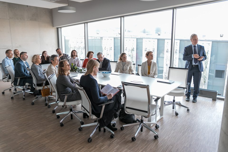 Eiropas Komisijas priekšsēdētājas izpildvietnieces jautājumos par digitālajam laikmetam gatavu Eiropu Margrētes Vestageres (Margrethe Vestager) vizīte Latvijas Universitātē. null