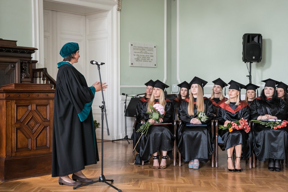 Uzturzinātnes maģistra studiju programmas absolventu izlaidums. null