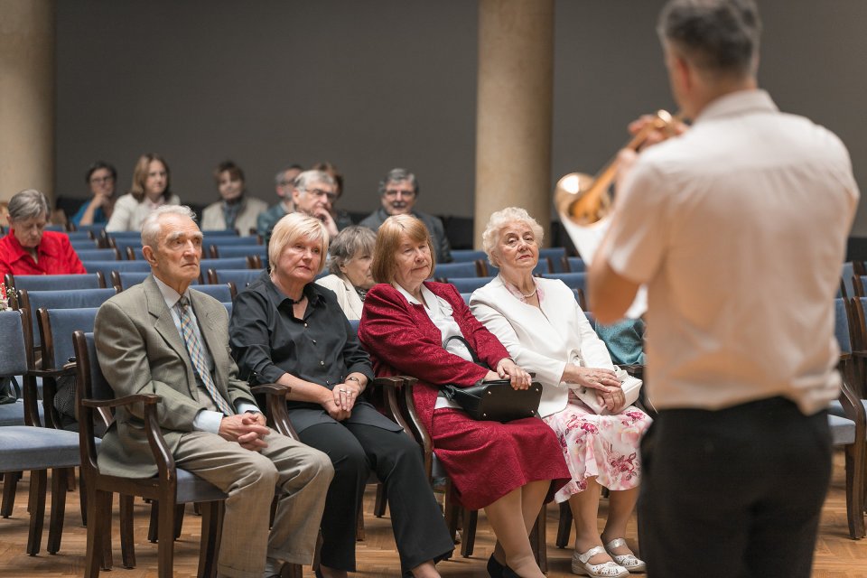 Latvijas Universitātes senioru jubilāru sveikšana. null