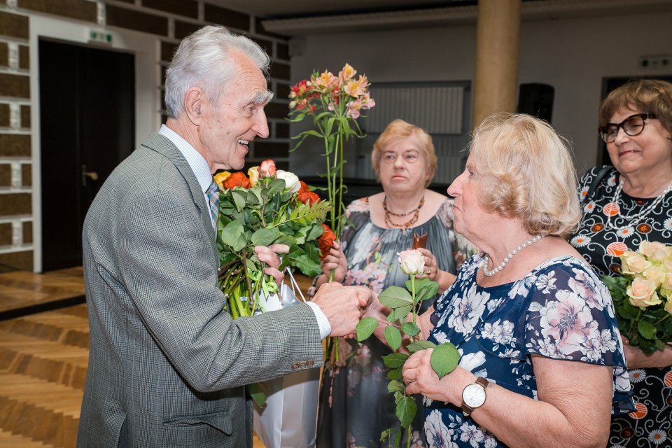 Latvijas Universitātes senioru jubilāru sveikšana. null