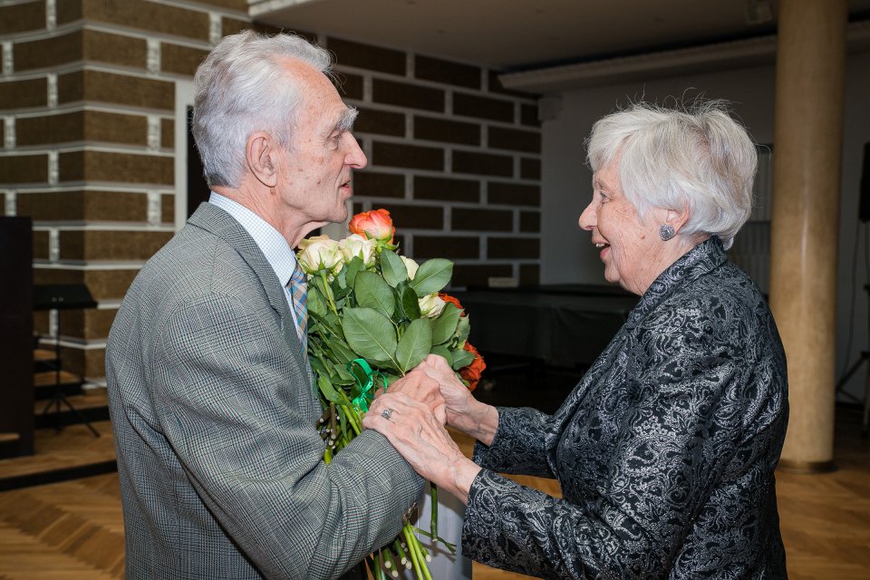 Latvijas Universitātes senioru jubilāru sveikšana. null