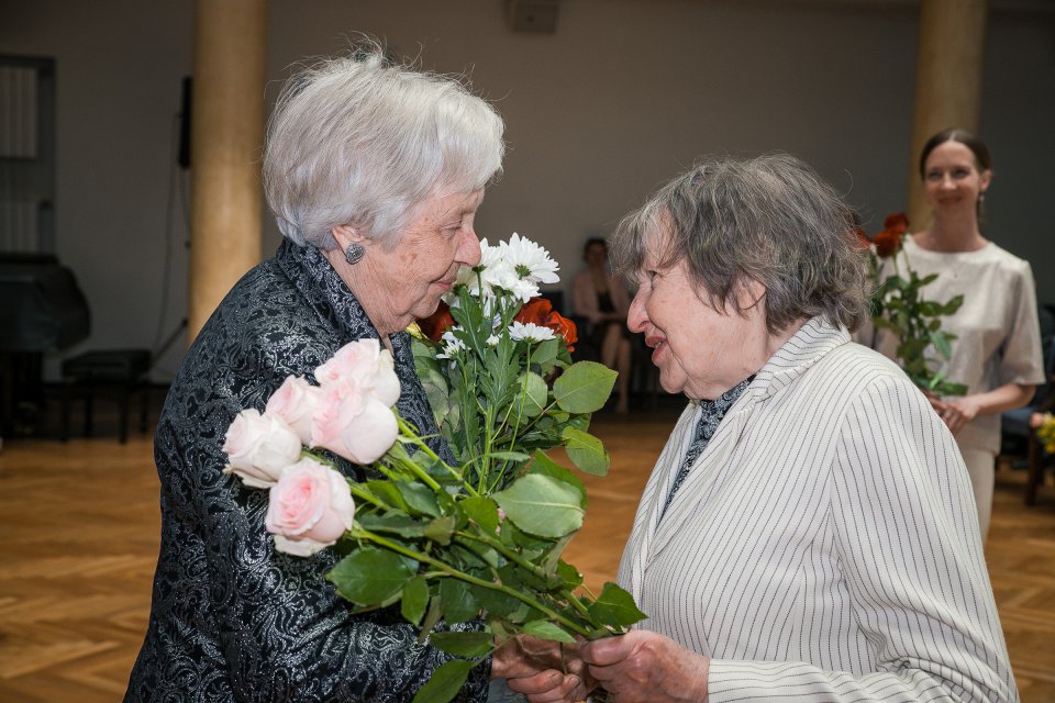 Latvijas Universitātes senioru jubilāru sveikšana. null