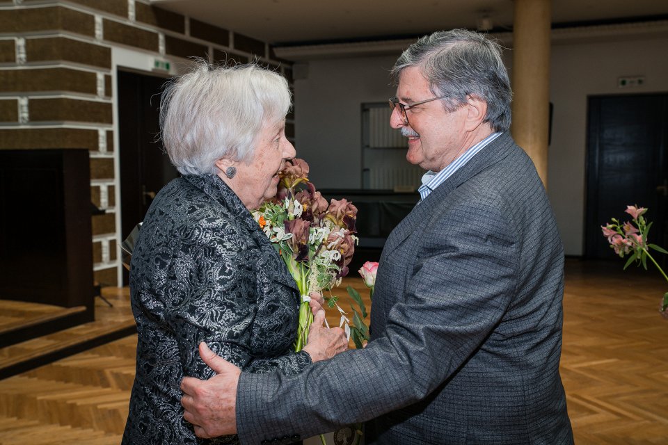 Latvijas Universitātes senioru jubilāru sveikšana. null