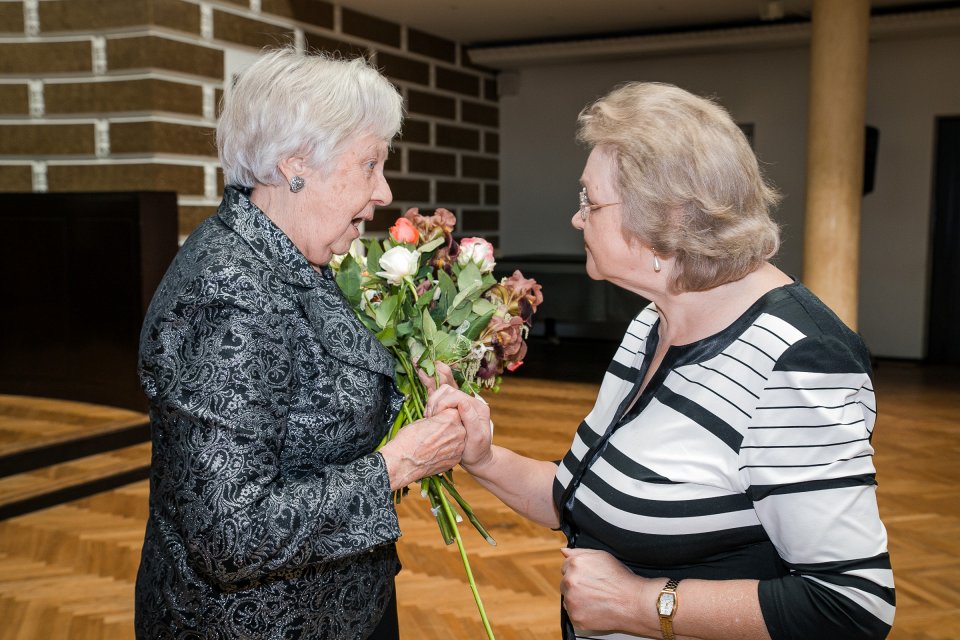 Latvijas Universitātes senioru jubilāru sveikšana. null