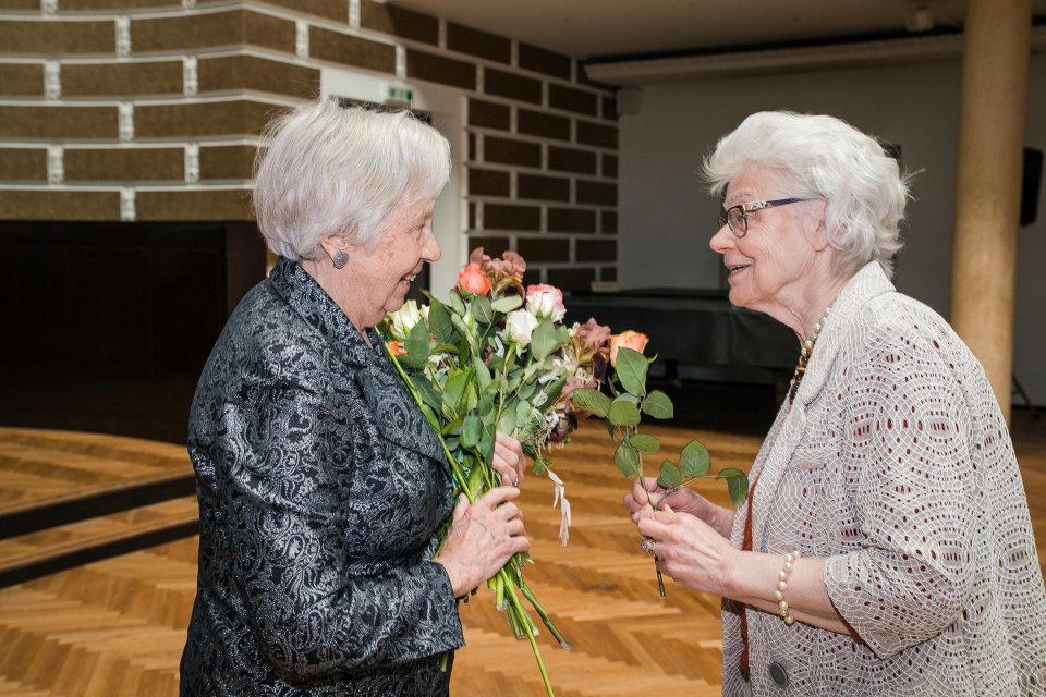 Latvijas Universitātes senioru jubilāru sveikšana. null