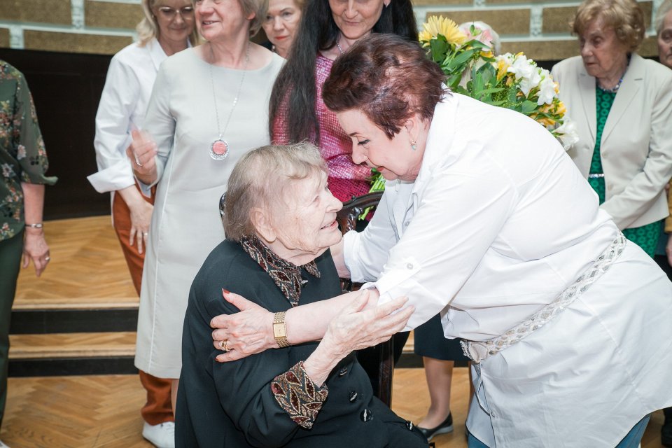 Latvijas Universitātes senioru jubilāru sveikšana. null