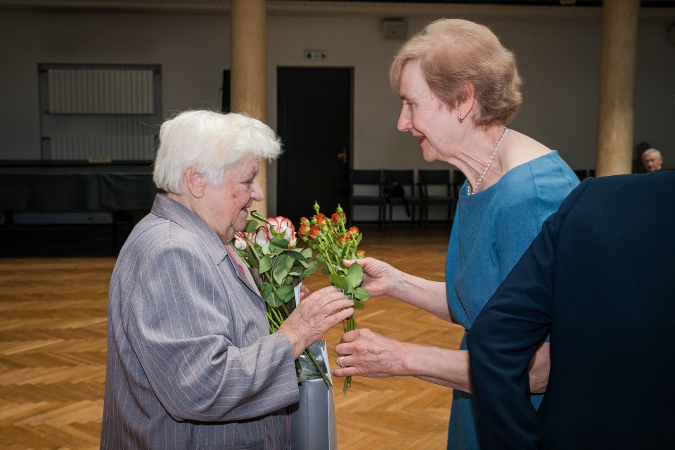 Latvijas Universitātes senioru jubilāru sveikšana. null