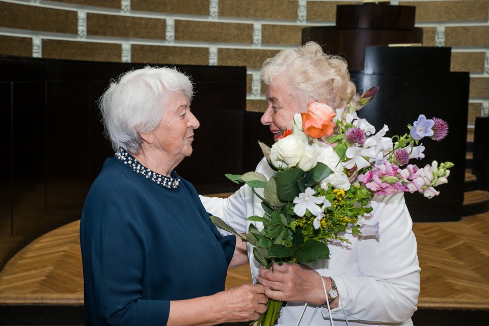 Latvijas Universitātes senioru jubilāru sveikšana. null