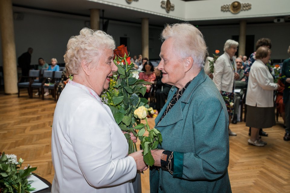 Latvijas Universitātes senioru jubilāru sveikšana. null