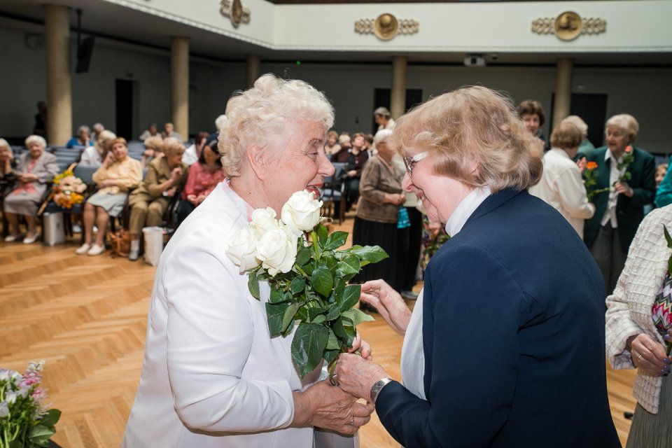 Latvijas Universitātes senioru jubilāru sveikšana. null