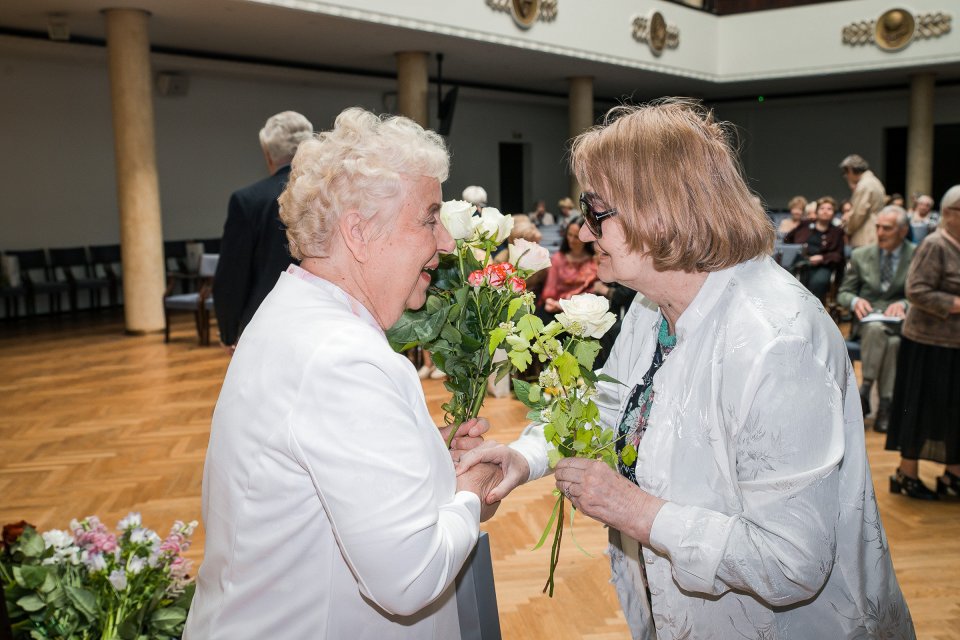 Latvijas Universitātes senioru jubilāru sveikšana. null