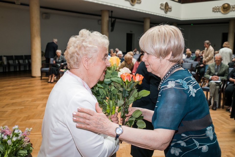 Latvijas Universitātes senioru jubilāru sveikšana. null