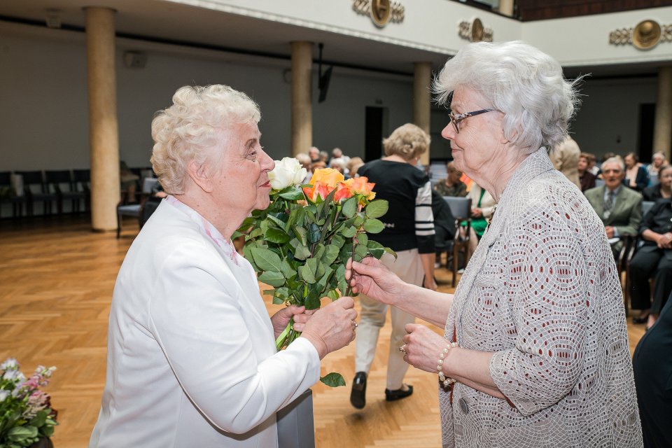 Latvijas Universitātes senioru jubilāru sveikšana. null