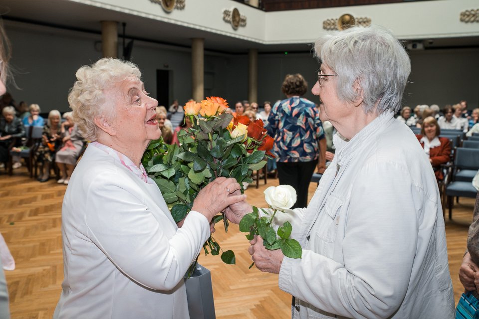 Latvijas Universitātes senioru jubilāru sveikšana. null