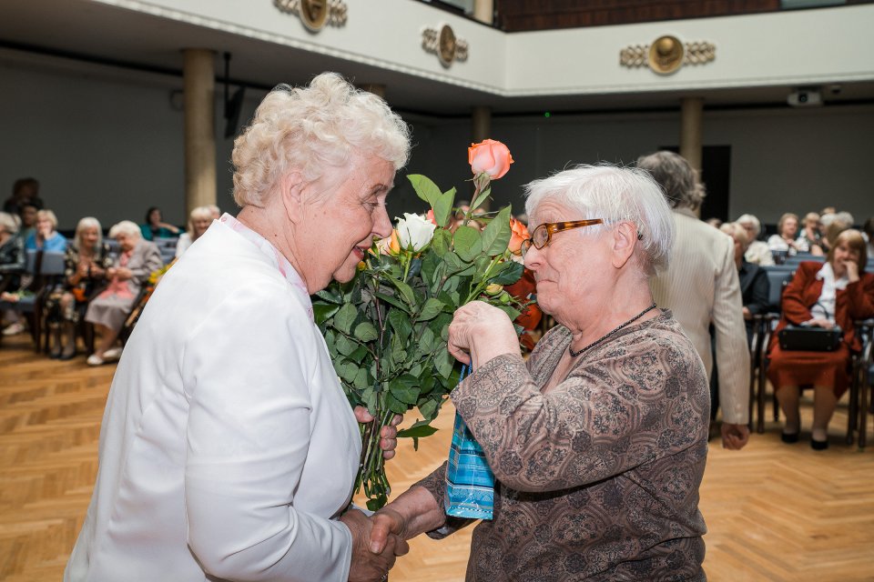 Latvijas Universitātes senioru jubilāru sveikšana. null