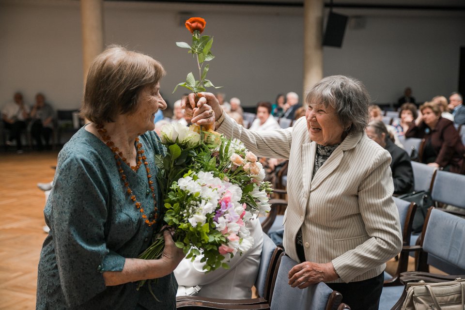 Latvijas Universitātes senioru jubilāru sveikšana. null