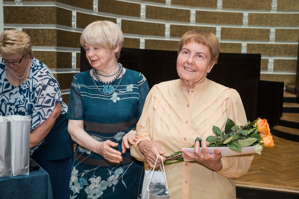 Latvijas Universitātes senioru jubilāru sveikšana. null