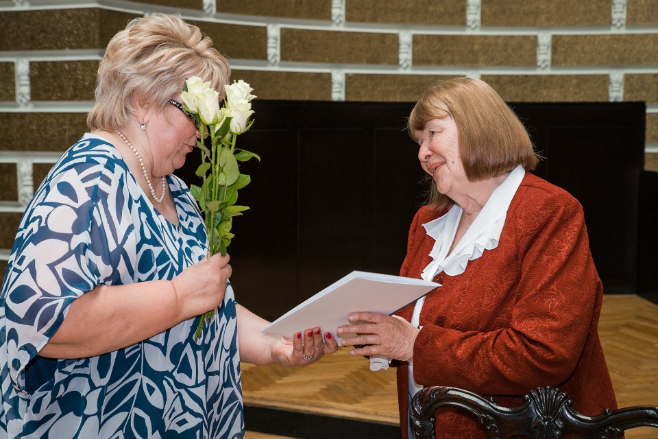 Latvijas Universitātes senioru jubilāru sveikšana. null