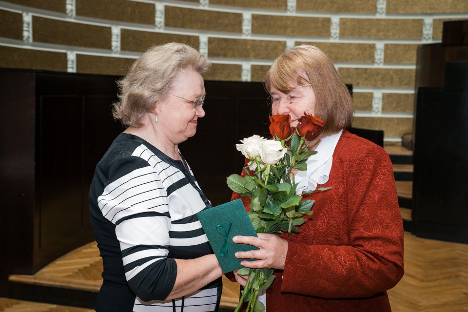 Latvijas Universitātes senioru jubilāru sveikšana. null