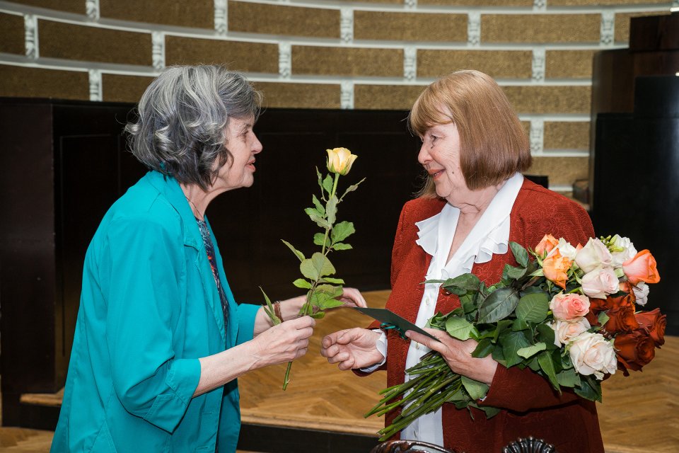 Latvijas Universitātes senioru jubilāru sveikšana. null