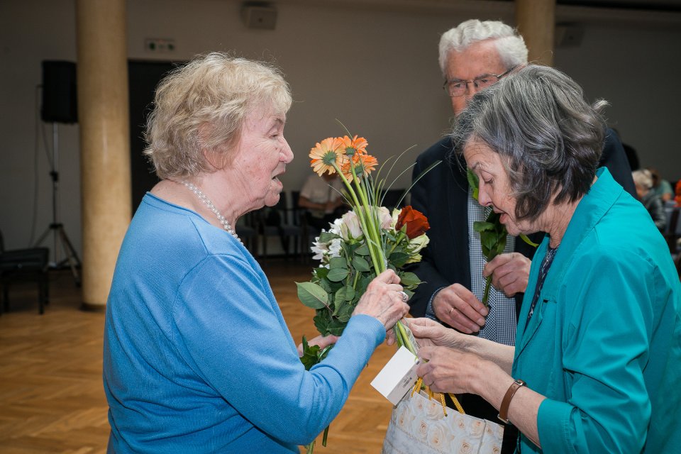 Latvijas Universitātes senioru jubilāru sveikšana. null