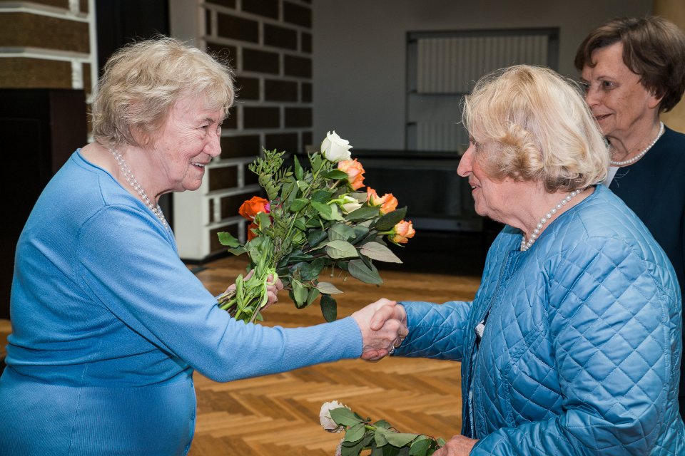 Latvijas Universitātes senioru jubilāru sveikšana. null