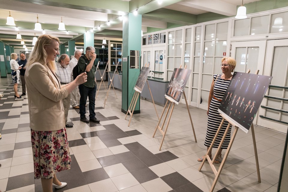 Fotoizstādes «Vienoti Latvijas Universitātē un Dziesmu un Deju svētkos» atklāšana. null