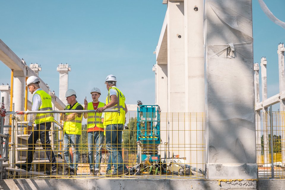 Luksemburgā bāzētās Eiropas Investīciju bankas (EIB) un Parīzē bāzētās Eiropas Padomes attsīstības bankas (EPAB) delegācijas vizīte Latvijas Universitātes akadēmiskajā centrā. null