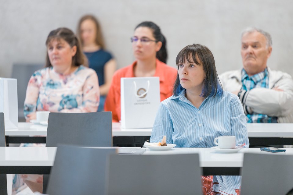 Pasaules latviešu zinātnieku kongress. null