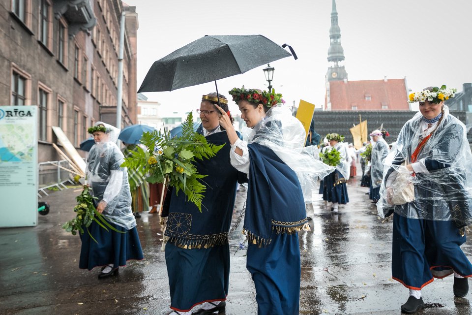 Dziesmu un deju svētku dalībnieku gājiens «Novadu dižošanās». null