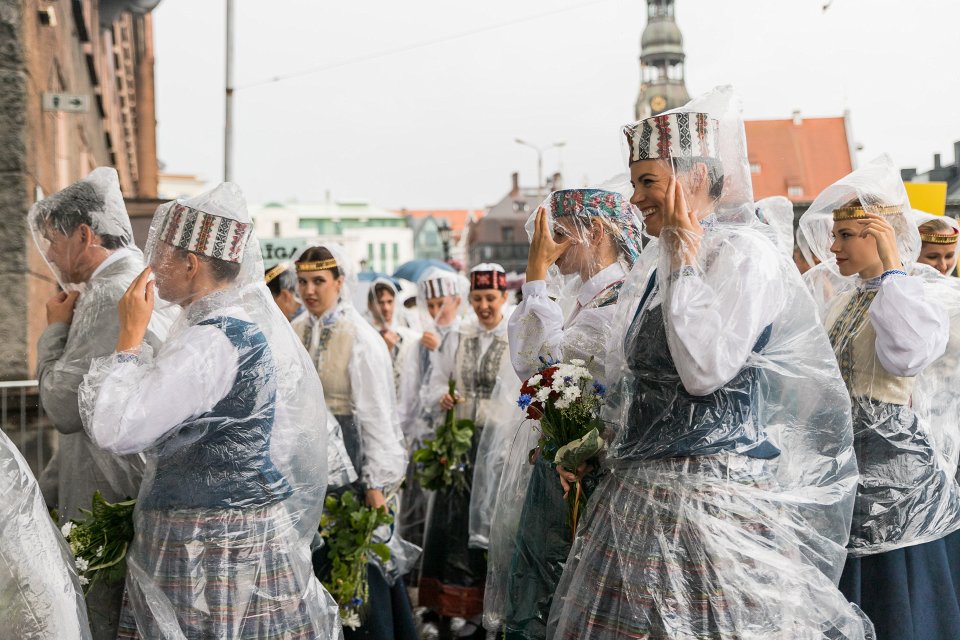 Dziesmu un deju svētku dalībnieku gājiens «Novadu dižošanās». null