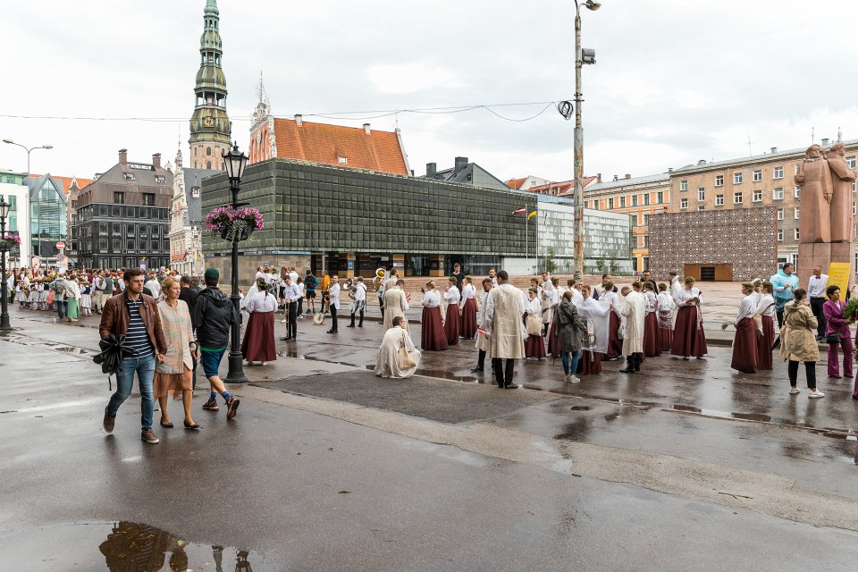 Dziesmu un deju svētku dalībnieku gājiens «Novadu dižošanās». null