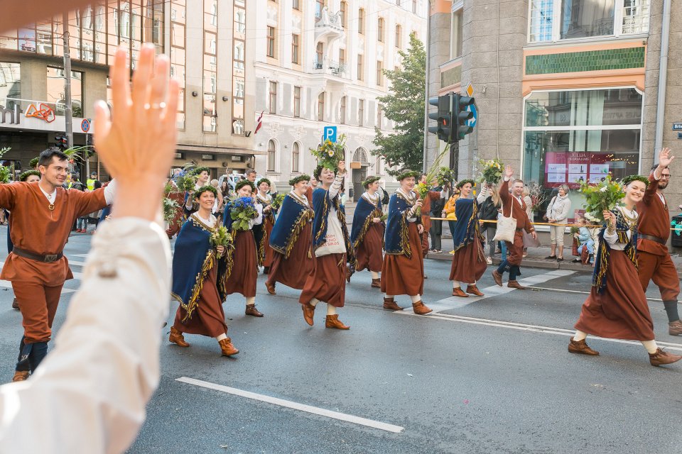 Dziesmu un deju svētku dalībnieku gājiens «Novadu dižošanās». null